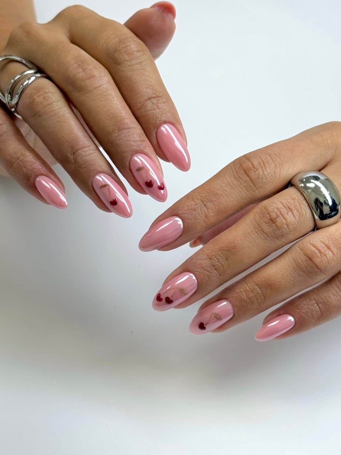 Navy gel manicure
